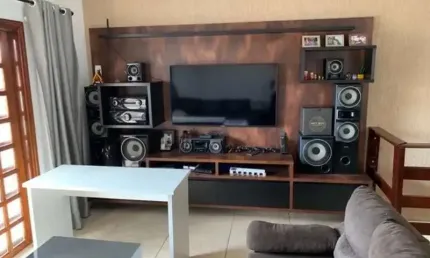 Sobrado à venda no Bairro Maria Eugênia, em Sorocaba-SP