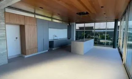 Casa à venda no Condomínio Alphaville Nova Esplanada 2, em Votorantim-SP.