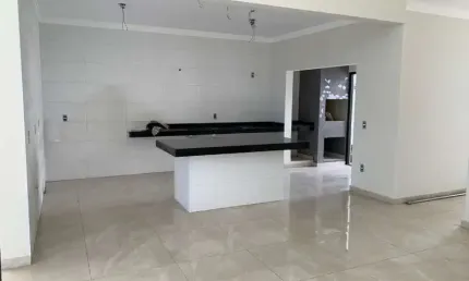 Casa térrea à venda no Residencial Reserva Ipanema, em Sorocaba-SP.