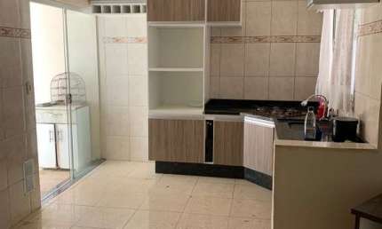 Casa térrea à venda no Jardim Califórnia, em Sorocaba-SP.