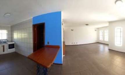 Casa térrea à venda no Condomínio Clube dos 50, em Sorocaba-SP.