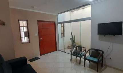 Sobrado à venda no Jardim São Guilherme, em Sorocaba- SP.