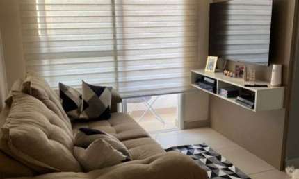 Apartamento térreo à venda no Condomínio Ilha de Málaga, em Votorantim-SP.