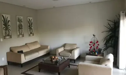 Sobrado para alugar no Condomínio Residencial Granja Olga 1, em Sorocaba-SP.