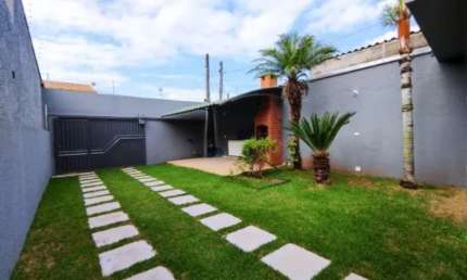 Casa térrea à venda no Jardim Wanel Ville II, em Sorocaba-SP.