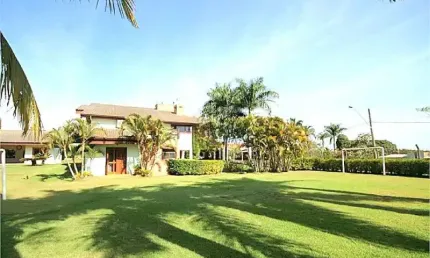 Casa térrea à venda no Vale do Lago Residencial, em Sorocaba-SP.