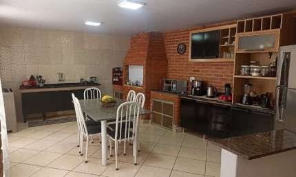 Sobrado à venda no Jardim São Camilo, em Sorocaba-SP.