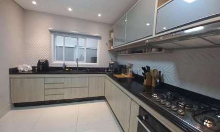 Casa térrea à venda no Condomínio Residencial Via Reggio, em Sorocaba-SP.