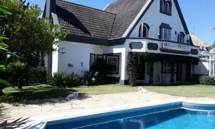 Casa para alugar no Condomínio Lago Azul, em Araçoiaba -SP
