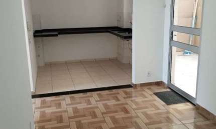 Apartamento térreo à venda no Condomínio Parque Salém, em Sorocaba-SP