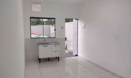 Kitnet à venda no Lopes de Oliveira, em Sorocaba-SP.