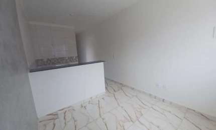 Casa geminada à venda no Jardm Santa Esmeralda, em Sorocaba-SP.