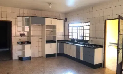 Sobrado à venda no Jardim São Guilherme, Sorocaba/SP.