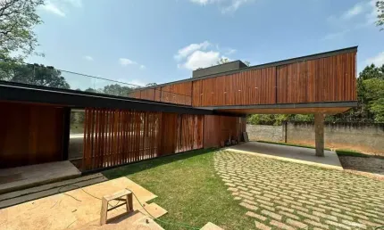 Casa térrea à venda no Residencial Lago Azul, Araçoiaba/SP.