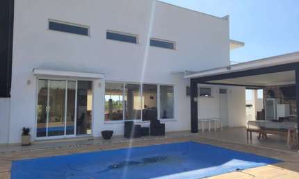 SSobrado à venda no Condomínio Village Araçoiaba I,  Araçoiaba da Serra-SP.