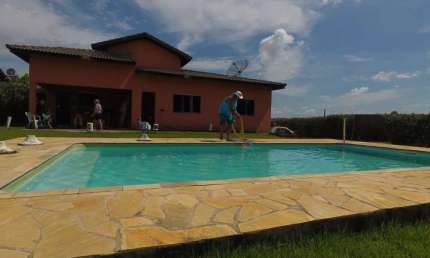 Casa térrea à venda no Condomínio Village da Serra, Araçoiaba da Serra- SP