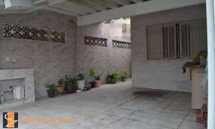 Casa Terrea 2 dorms 2 vagas  - Jardim Guarara - Santo Andre