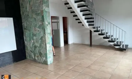Casa com 2 quartos à venda na Rua Curupaiti, Cerâmica, São Caetano do Sul