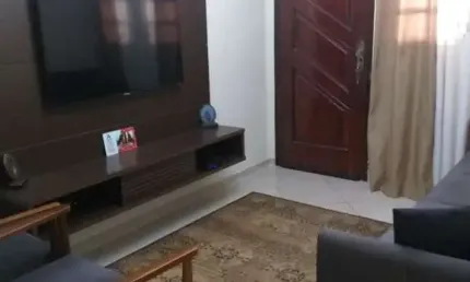 Residência Excepcional no Jardim São Roberto, Guarulhos: Espaço e Conforto em 130m²