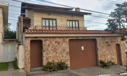 Casa para Venda em Osasco, Adalgisa, 3 dormitórios, 1 suíte, 4 banheiros, 5 vagas