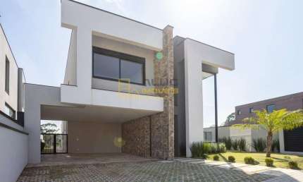 Casa dos Sonhos na Granja Viana: Conforto e Estilo!