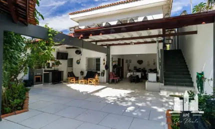 Casa com 3 quartos à venda na Rua Professor Teófilo Carvalho, Jardim Londrina, São Paulo