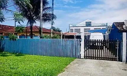 Casa com 3 quartos à venda na Rua Jamur Junior, 33, Centro, Guaratuba