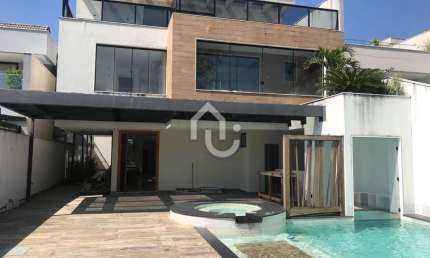 Casa em condomínio fechado com 4 quartos à venda na Rua Ivaldo de Azambuja, Barra da Tijuca, Rio de Janeiro, 402 m2 por R$ 3.680.000