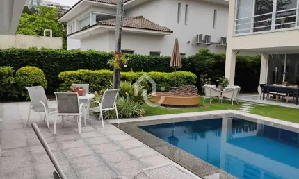 Casa em condomínio fechado com 4 quartos para alugar na Rua Capitão Jomar Bretas, Barra da Tijuca, Rio de Janeiro, 657 m2 por R$ 50.000