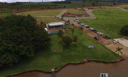 Terreno para venda em condomínio alto padrão em Rifaina-SP, Cond Balneario Vila Bela, área 400 m2, lazer no condomínio, asfalto até a porta