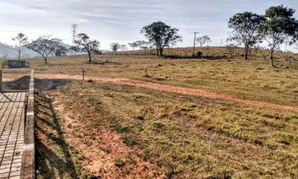 Fazenda para venda na região de são carlos-sp com 64 alqueires na pecuária, casa sede muito boa, boa de agua e completa em benfeitorias