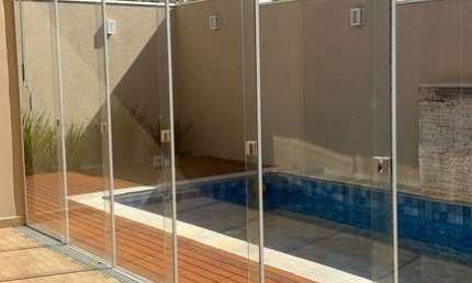 Lindo sobrado alto padrão para venda na Vila do Golfe, Cond. Buona Vita Ribeirão, 3 suítes, varanda gourmet em 342m² total