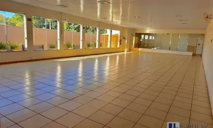 Ótimo prédio comercial para venda em Brodowski-SP, 2 salões, banheiros, cozinha em 346 m2 de área total, ideal para salão de festas e comércios em ger
