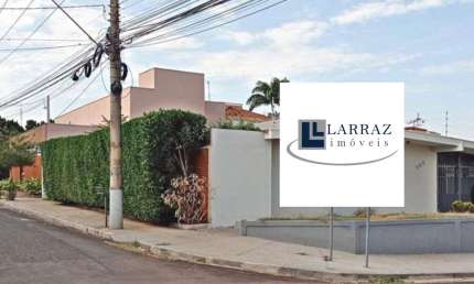 Ótima casa comercial para venda no Alto da Boa Vista, de esquina, 10 ambientes, área construída 208 m2 em um terreno de 367 m2