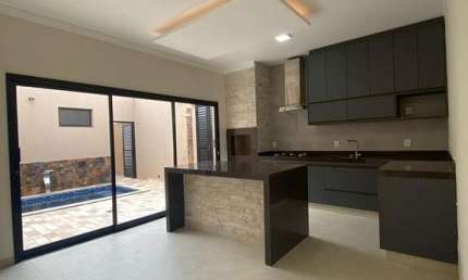Linda casa nova alto padrão para venda na Zona Sul, Cond. Vivendas da Mata, 3 suites 1 master, gourmet e piscina em 300 m2 total, lazer no condomínio