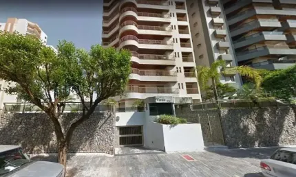 Apartamento para troca no centro na rua garibaldi proximo ao sta. ursula, 4 dormitorios sendo 2 suites, 261 m2 privativos, lazer completo
