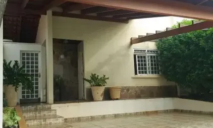 Sobrado para venda na City Ribeirão, Condominio Vila Del Fiori, 3 dormitorios sendo 1 suite, varanda em 273 m2 total, lazer completo