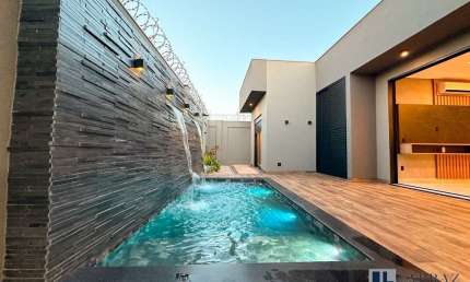 Linda casa nova para venda em Bonfim Paulista no San Marco, Ilha Genova, 3 suites mais escritório, gourmet e piscina em 311 m2 total, portaria 24h