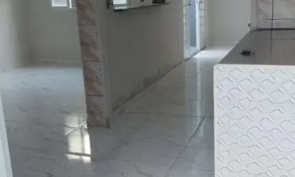 Ótima casa mais salao comercial para venda no marincek, 3 dormitorios sendo 1 suite, 163 m2 construidos em um terreno de 200 m2