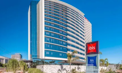 Apartamento no Hotel Ibis Budget na charmosa Vila do Golfe, com 19 m2, hotel novo, excelente localização ao lado do Shopping Iguatemi, ótimo investime