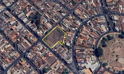 Excelente área para incorporação na Zona Oeste no Parque Ribeirão, area com 3.700 m2, de esquina, fachada com 44 m em uma rua e 72 m na outra rua