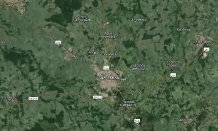 Fazenda dupla aptidão para venda na região de São Carlos-SP com 213 alqueires em cana, eucalipto e pastagem, boa de benfeitorias, porteira fechada