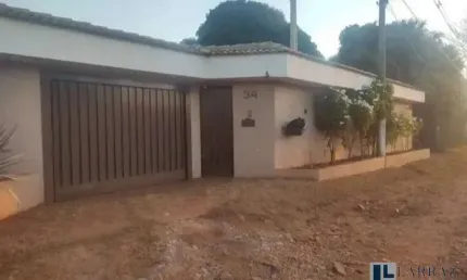 Chácara para venda em Ribeirão Preto na Zona Leste, no Jd. Vilico Cantarelli, são duas casas em 1.400 m2 de área total