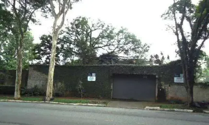 Oportunidade. Casa para venda em São Paulo-SP no Morumbi, 6 dormitorios, com suites, 7 vagas, 7 banheiros, 534 m2 construidos em um terreno de 1.241 m