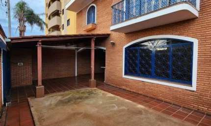 Amplo sobrado comercial para locação no Jardim Paulista em rua de grande fluxo, 5 dormitorios com 2 suites, salao de festas em 367 m2 construidos