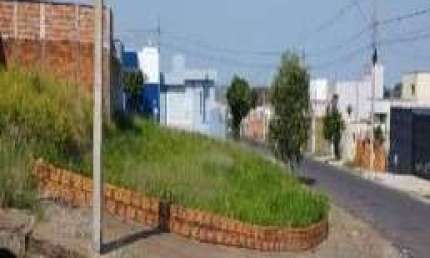 Oportunidade. Terreno para venda em Presidente Prudente-SP, no Jardim Novo Prudentino, area do terreno 207 m2 de esquina