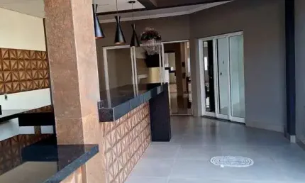 Lindo sobrado novo alto padrão para venda no Jd. California, ótima localização, 4 suites com 1 master, gourmet e piscina em 260 m2 construidos