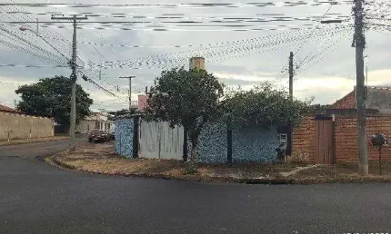 Oportunidade. Casa para venda em Pirassununga-SP no Jardim São Valentim, 2 dormitorios, 2 banheiros, 96 m2 construidos em um terreno de 162 m2