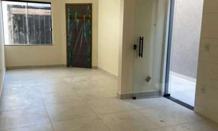 Ótima casa nova para venda no Planalto Verde, na melhor rua do bairro, 2 dormitorios com 1 suite em 125 m2 de área total