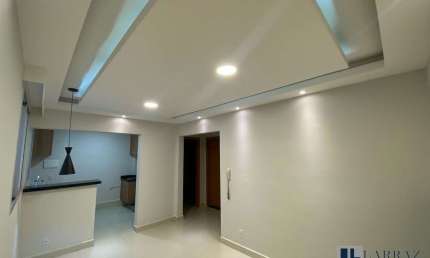Lindo apartamento reformado para venda no Manoel Penna, Cond. Reino da Inglaterra, 2 dormitorios, 47 m2, bloco em elevador, lazer completo, portaria 2